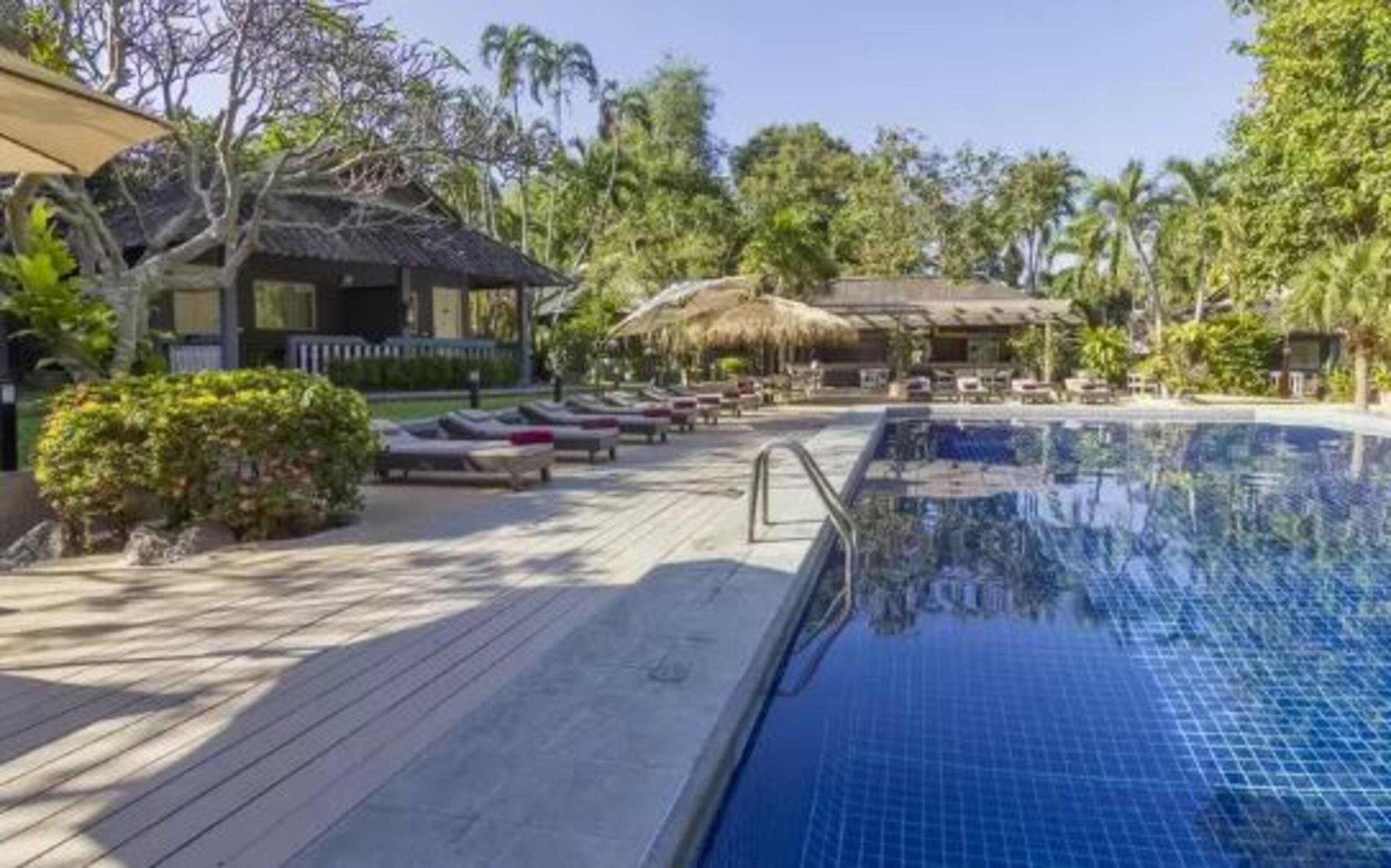 Let'S Hyde Pattaya Resort & Villas - Pool Cabanas Εξωτερικό φωτογραφία