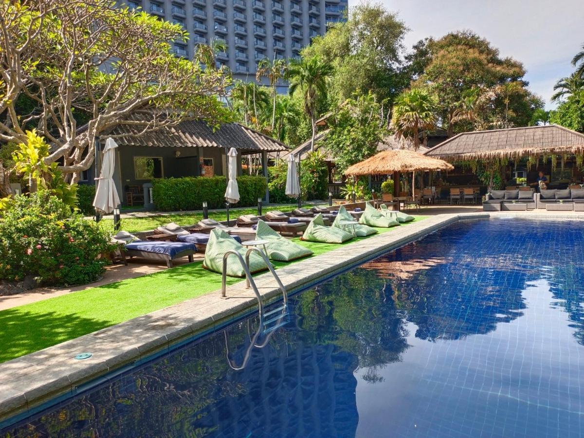 Let'S Hyde Pattaya Resort & Villas - Pool Cabanas Εξωτερικό φωτογραφία