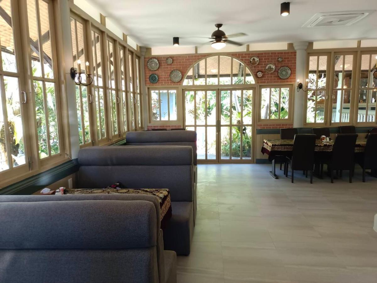 Let'S Hyde Pattaya Resort & Villas - Pool Cabanas Εξωτερικό φωτογραφία