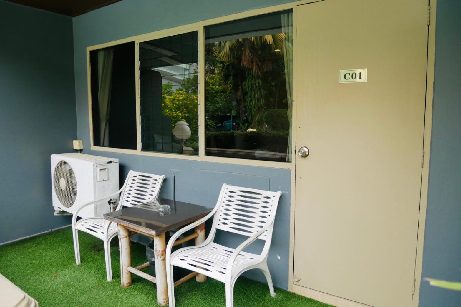 Let'S Hyde Pattaya Resort & Villas - Pool Cabanas Εξωτερικό φωτογραφία