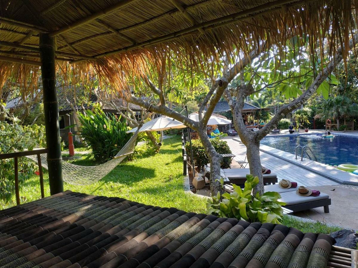 Let'S Hyde Pattaya Resort & Villas - Pool Cabanas Εξωτερικό φωτογραφία